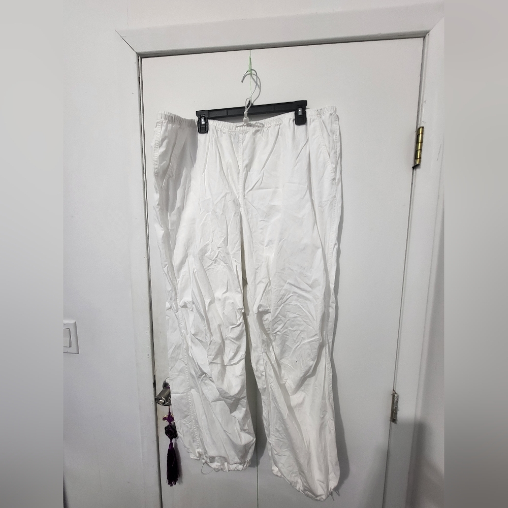 H&M white pants